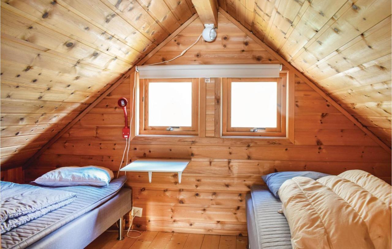3 Bedroom Lovely Home In Vallavik Vangsbygd Bagian luar foto